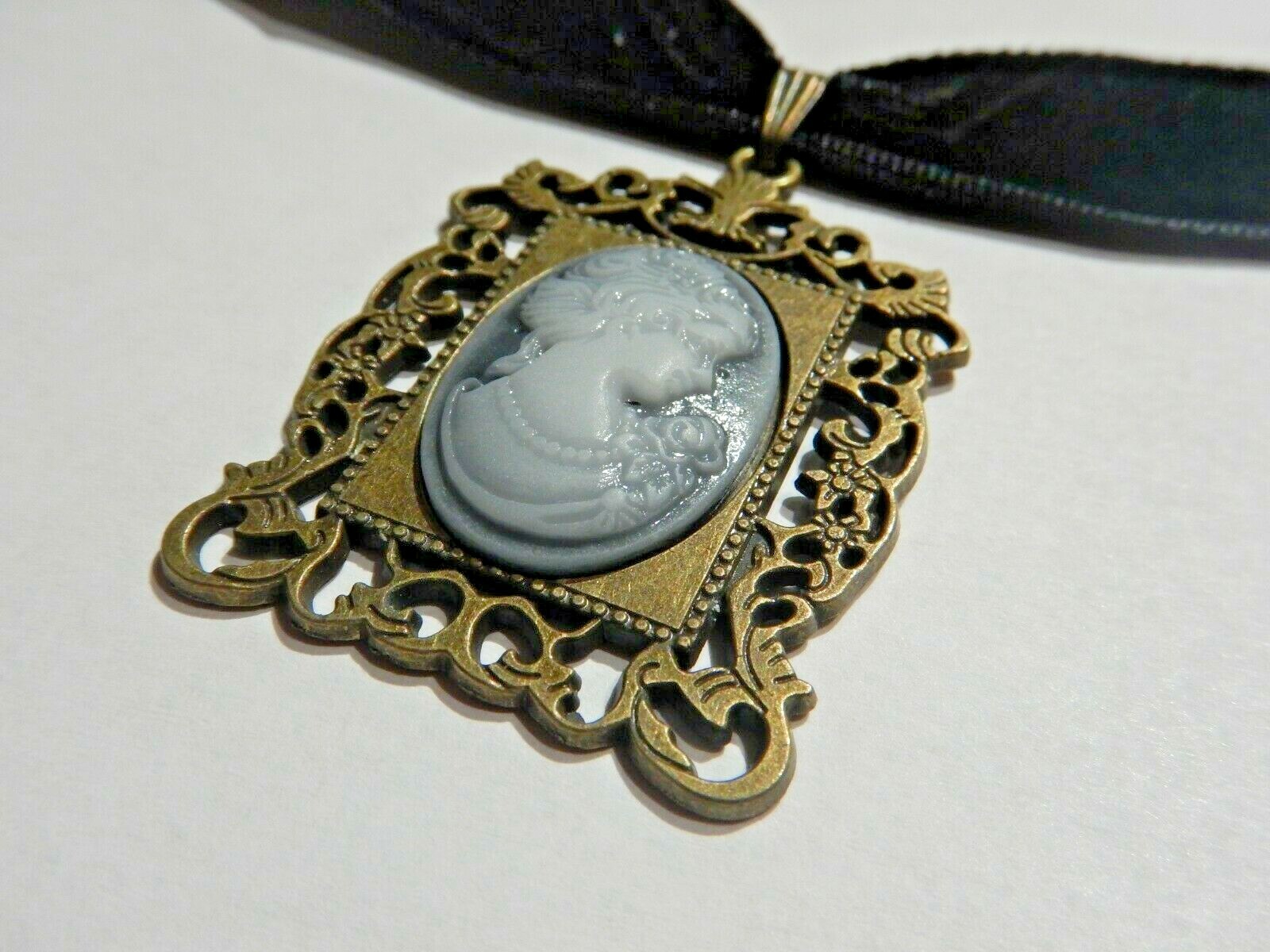 BLACK VELVET LADY CAMEO CHOKER Victorian Gothic Steampunk necklace collar O1