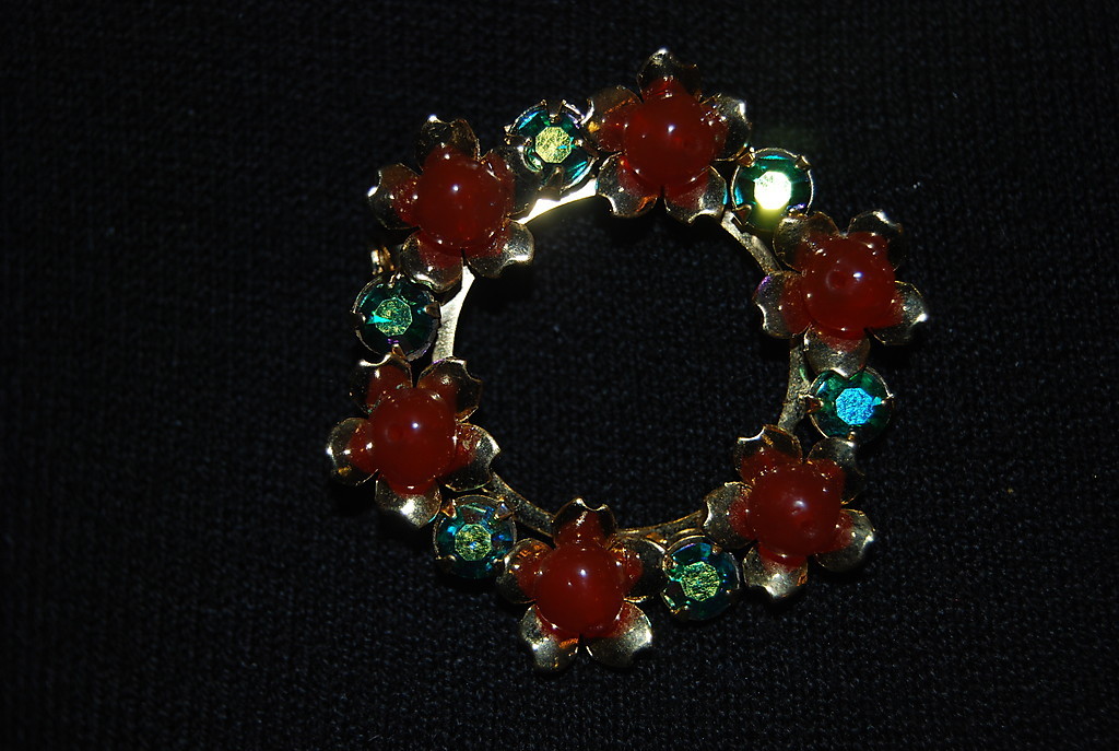 WONDERFUL VINTAGE SET OF THREE ASSORTED PINS OR BROOCHES AS PER PICTURES # M-022