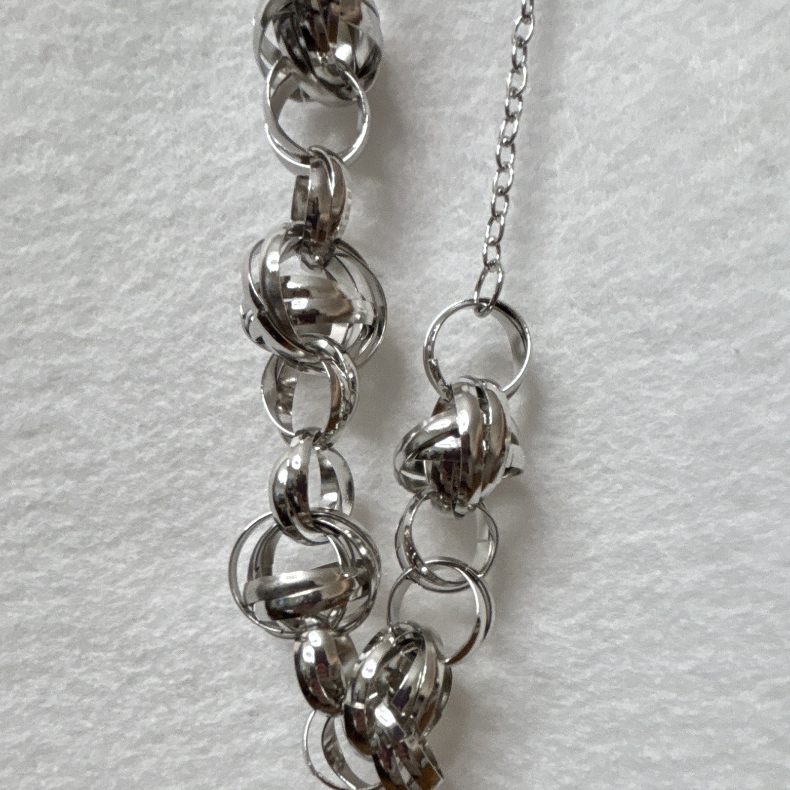Silver Tone Round Link Chain Statement Necklace Knot Pendant Adjustable