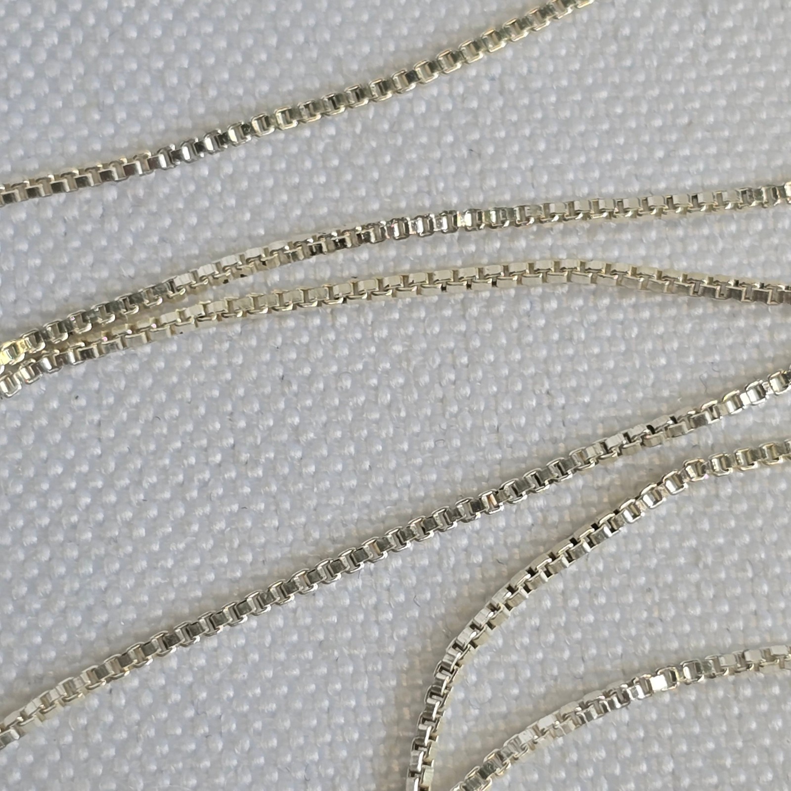 Sterling Silver Necklace 4.4g Jewelry 17.5″ Chain Purple & Clear Stones *READ*