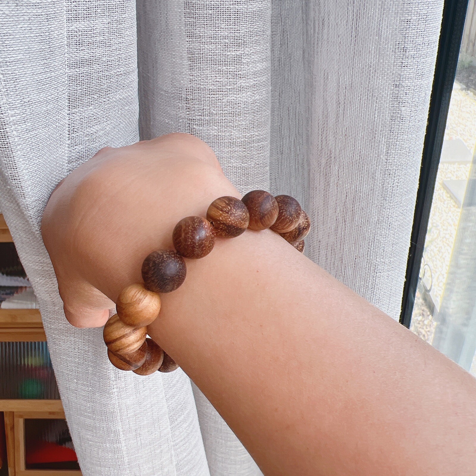 Good Quality Natural Real Agarwood Beaded Bracelet , 12mm Bead