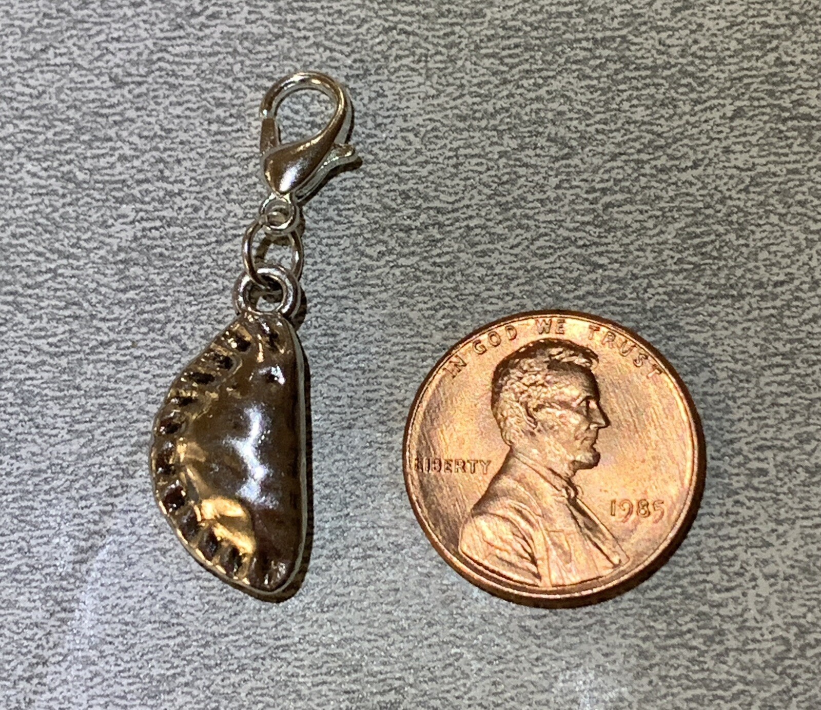 EMPANADA Clip on Charm Lobster Clasp Jewelry, Keyring, Stitch Marker Zipper Pull