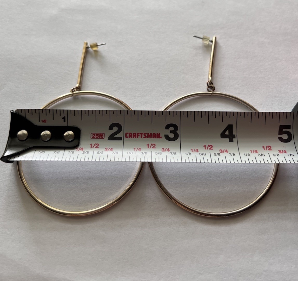 Stylish Costume Jewelry Earrings – Fashion Statement or Everyday Wear
