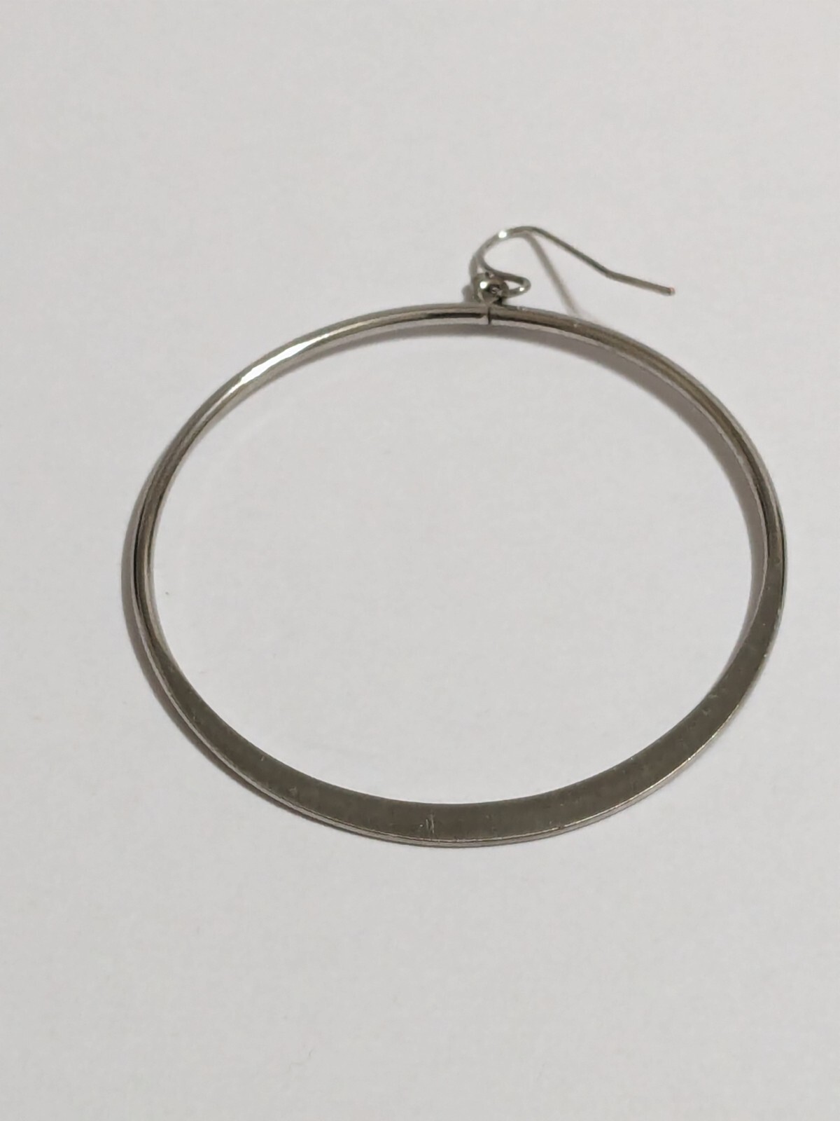 Silver Tone Hoop Hook Dangle Flat Edge Earrings. Modern. 2 1/4″.