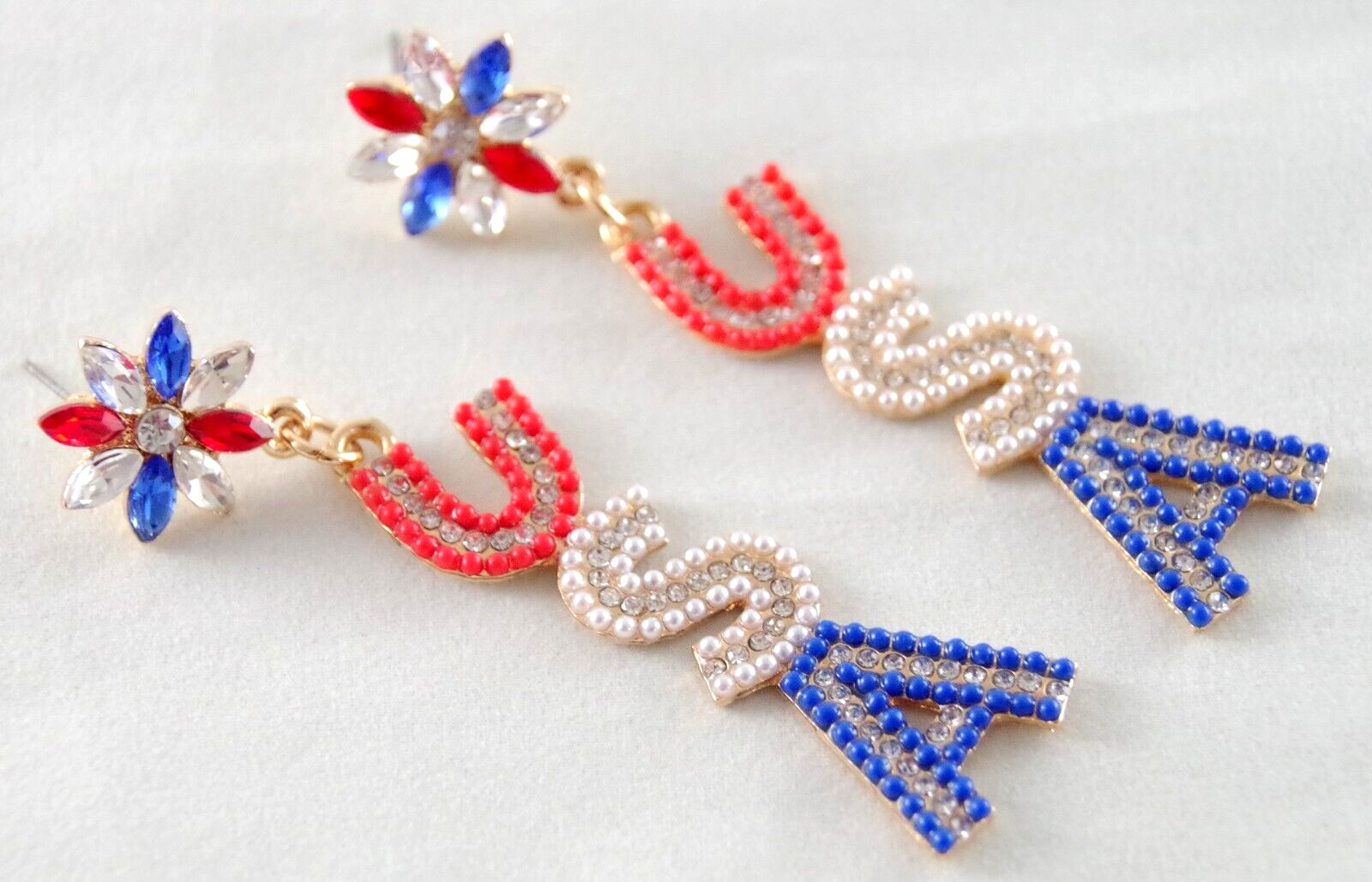 3″ BETSEY JOHNSON PATRIOTIC USA RED WHITE & BLUE RHINESTONE DROP DANGLE EARRINGS