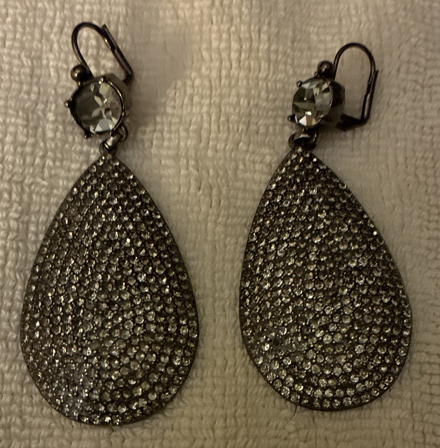 Linda Levinson Signed Pavé Teardrop Clear Crystal Dangle Leverback Earrings