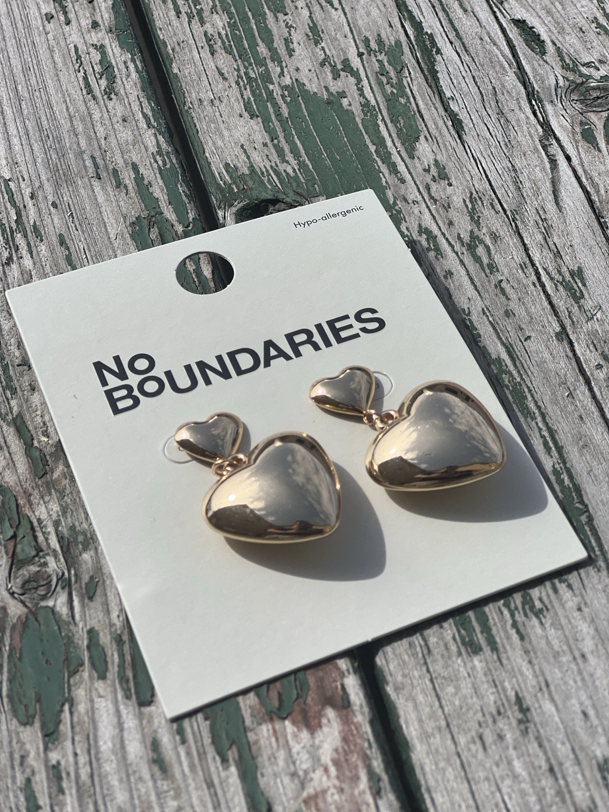 NO BOUNDARIES Women’s Gold-Tone Trendy Puffed Heart Earrings Drop Post