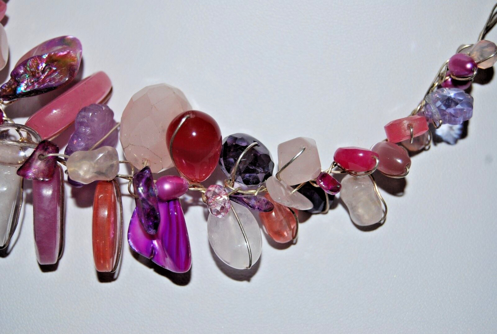 WONDERFUL ABRA BOLD RUNWAY COUTURE NATURAL STONES ON WIRE DESIGNER NECKLACE