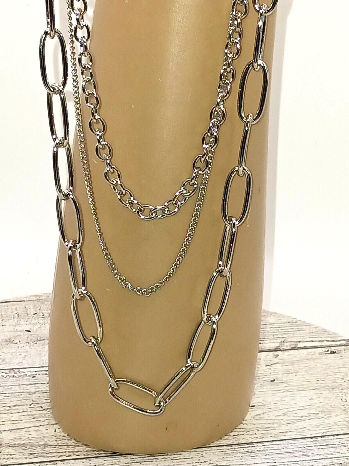 LAYERED LINK CHAIN NECKLACE 15.5″ – 20.5″ IN SILVERTONE