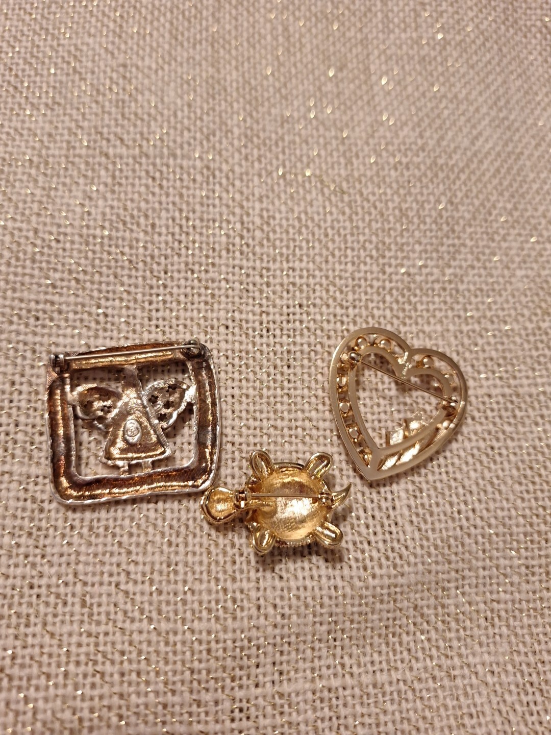 Lot of Brooches