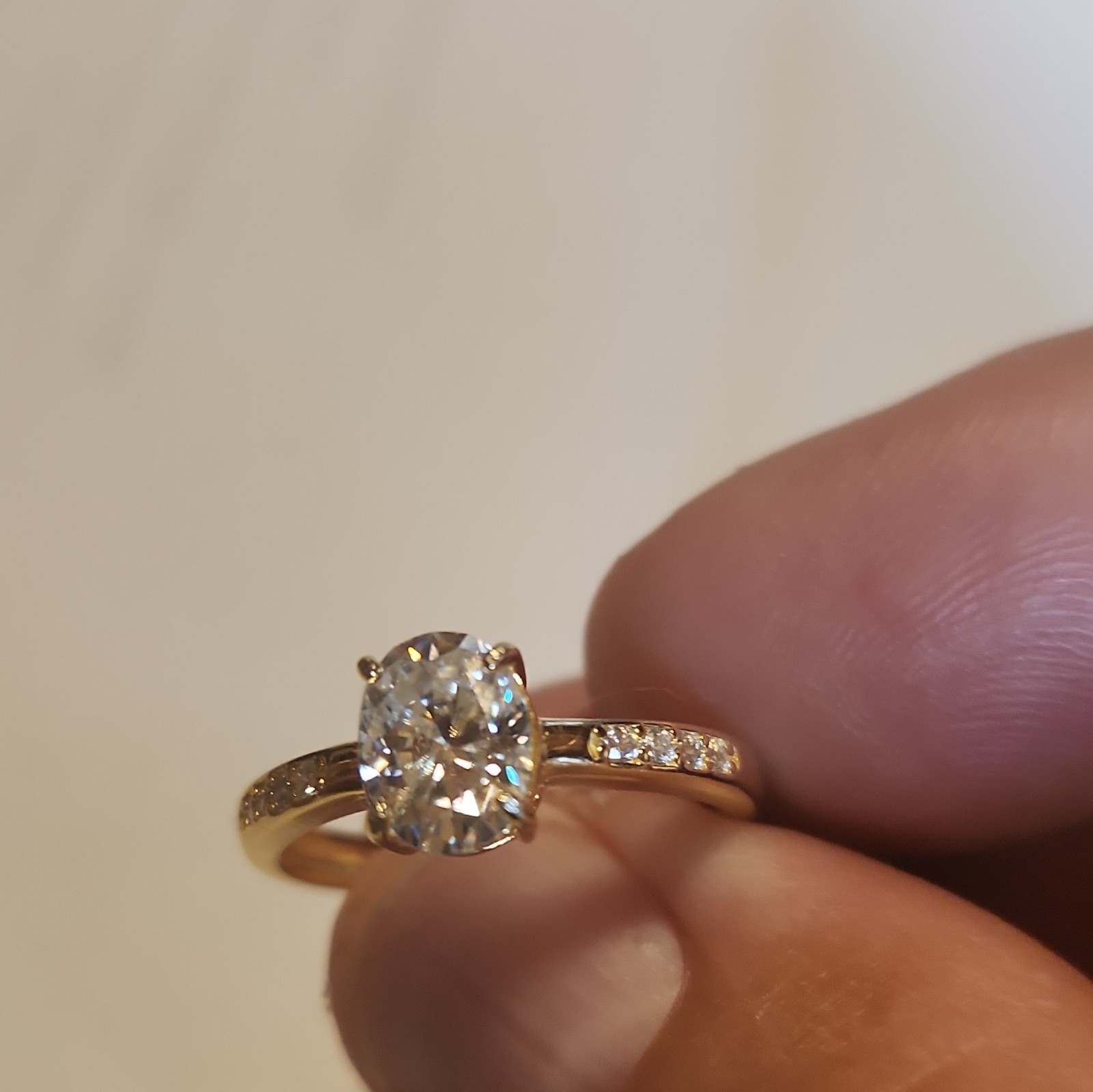 1.3 Ct Oval Diamond Ring Size 7.5 .