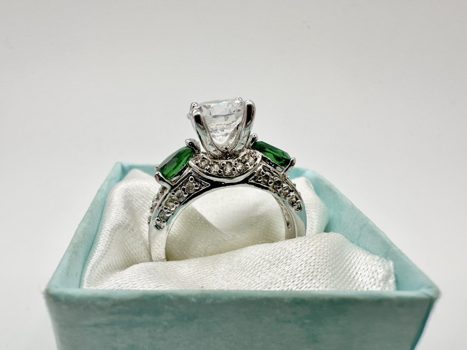 Silver Tone Cocktail Ring SZ8 Green Bling Signed China? Stone Missing Read