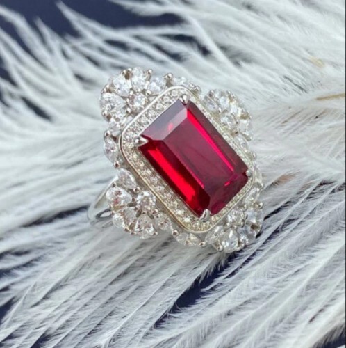 2.34Ct Emerald Simulated Ruby Women’s Cocktail Ring 14k White Gold Plated Silver