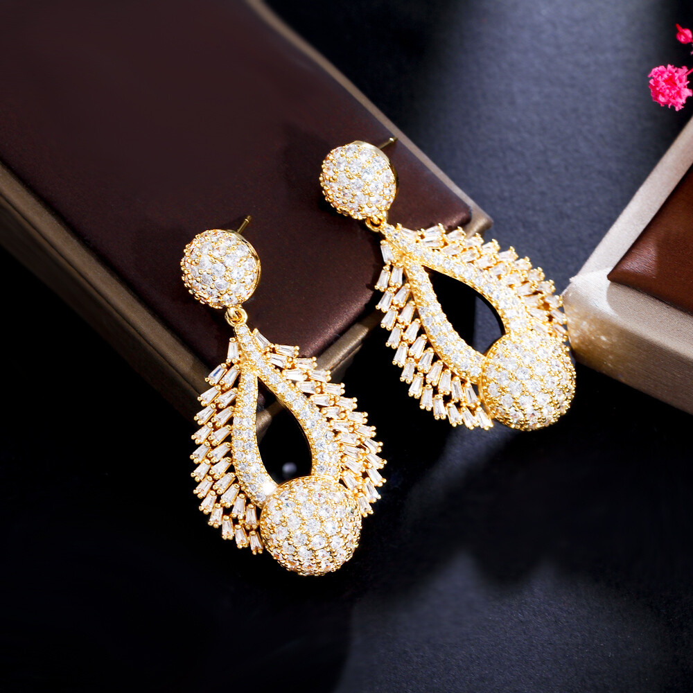 Exquisite Yellow Gold Plated CZ Zirconia Chandelier Dangle Drop Wedding Earrings