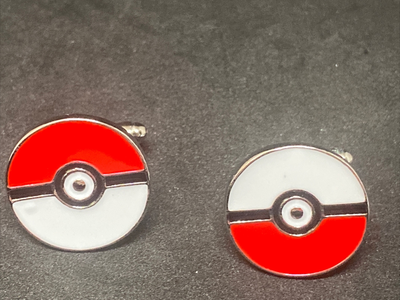 Pokémon-Pokeball Cufflinks, Gift – HIGH QUALITY – FAST DELIVERY