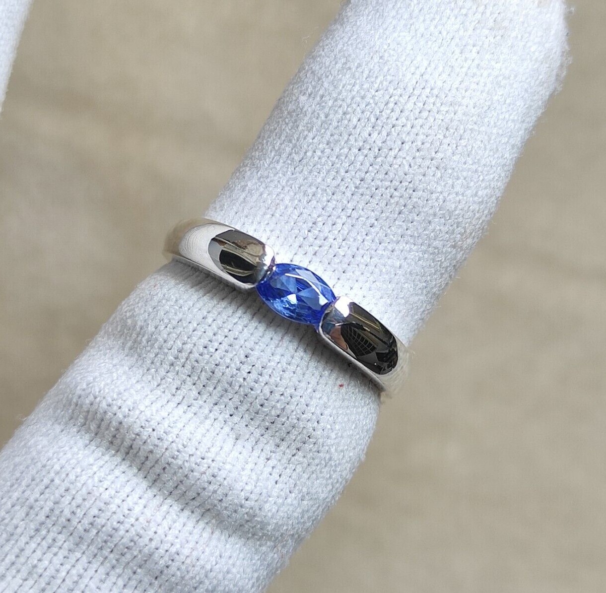 Blue sapphire ring | Tension setting ring | Gift for her | Women’s ring C6931