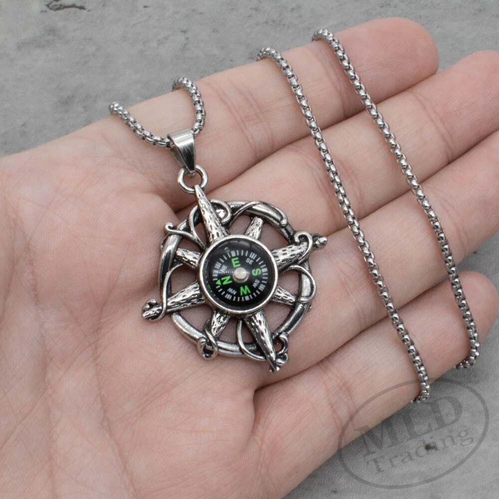 Working Compass North Star Souvenir Pendant Necklace w 24 Inch Box Chain