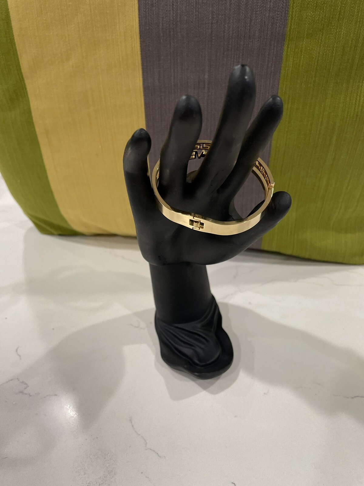 Durable, Lightweight And Long-lasting Fashion Bracelet