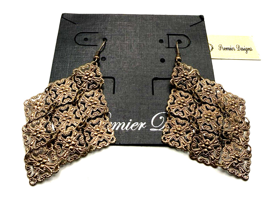 NWT Plunder ‘MOVEMENT’ Open Work Filigree Lace Pierced Dangle Earrings