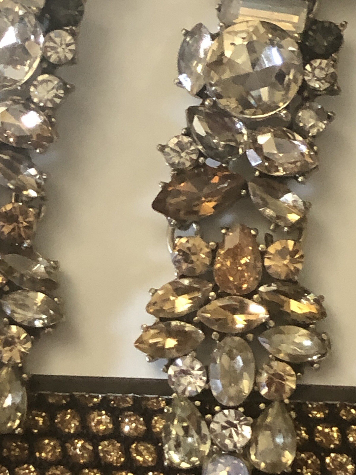 Gray/peach/clear/bronze rhinestone dangle cocktail Pierced￼earrings￼