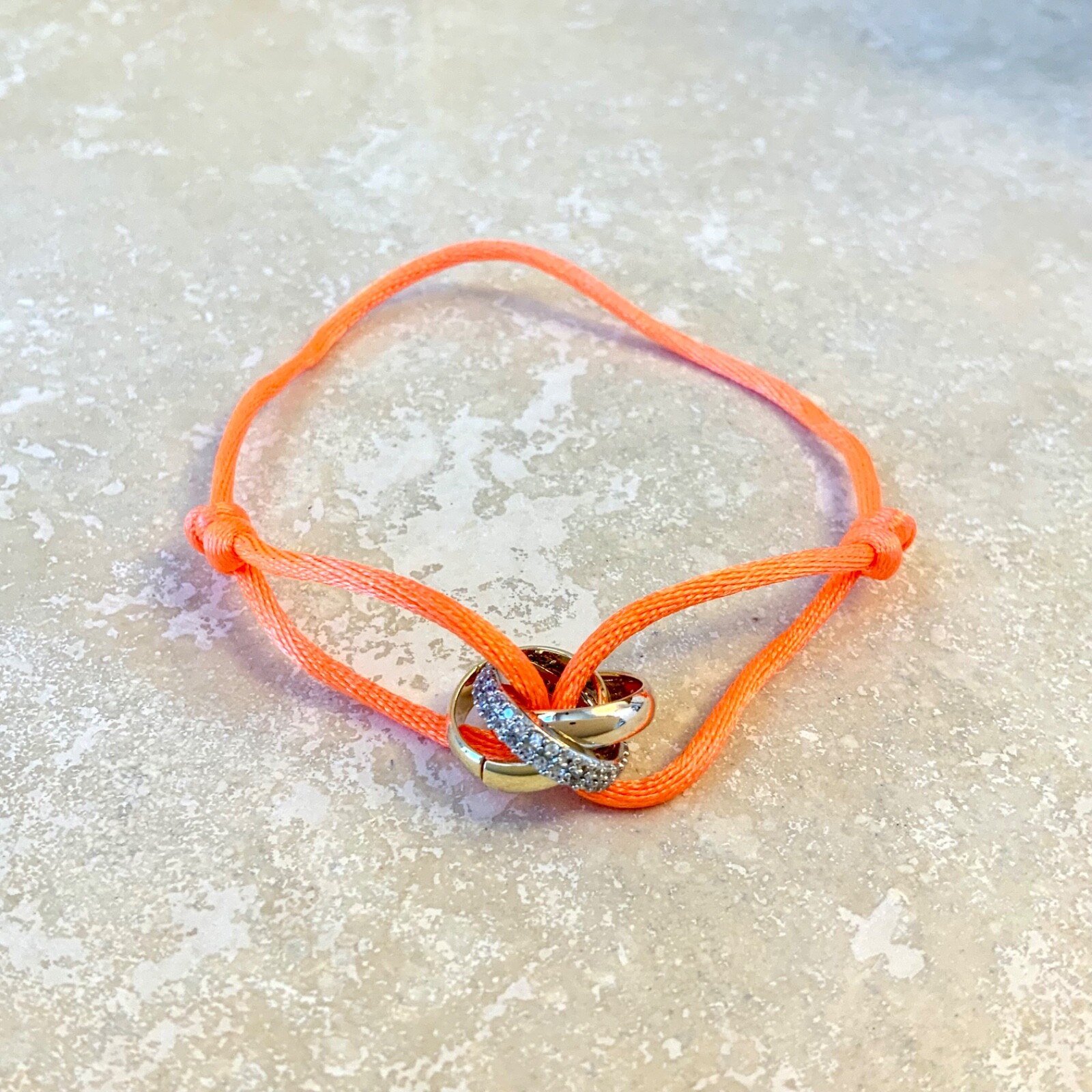 Trinity stone gold plated red string free size Everyday Bracelet no coloration