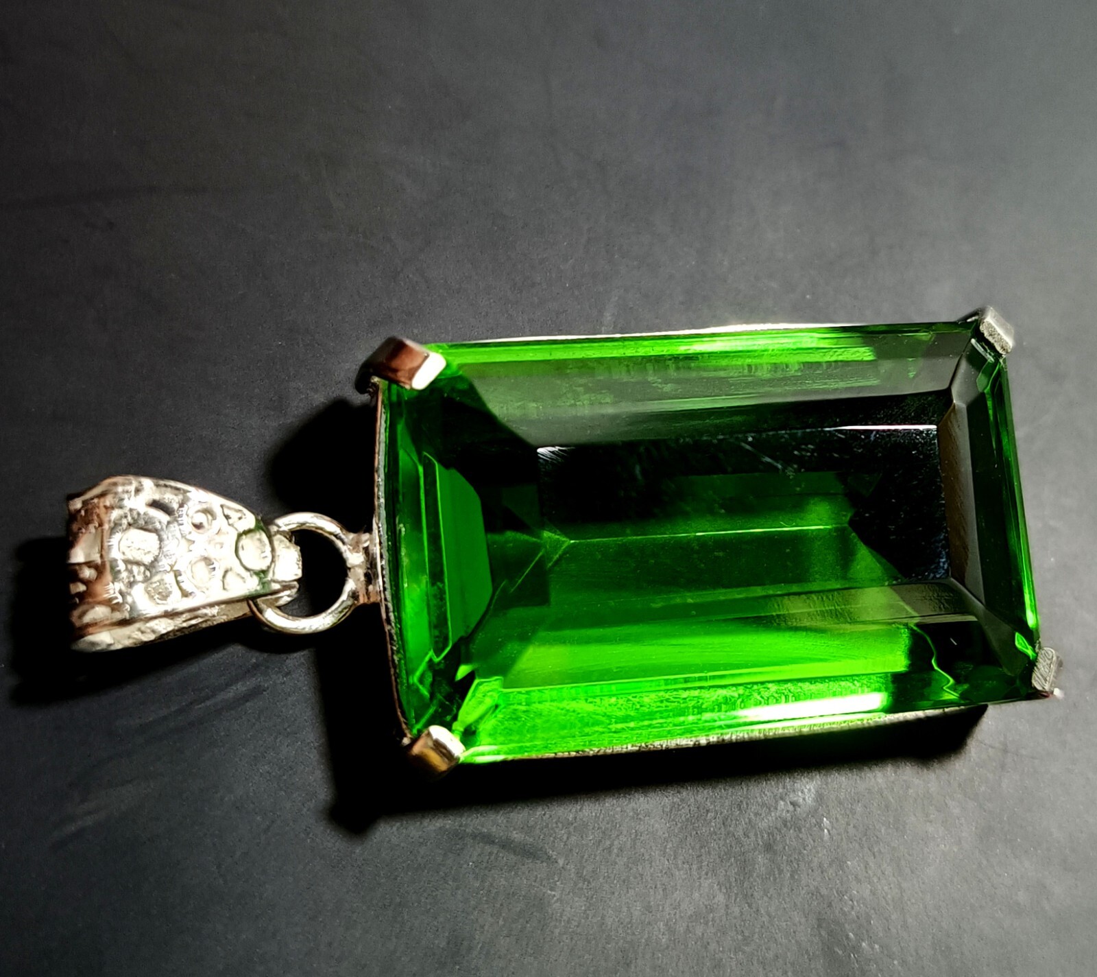 Certified Natural 71.45 Ct Brazilian Emerald Green Topaz Pendant Loose Gemstone