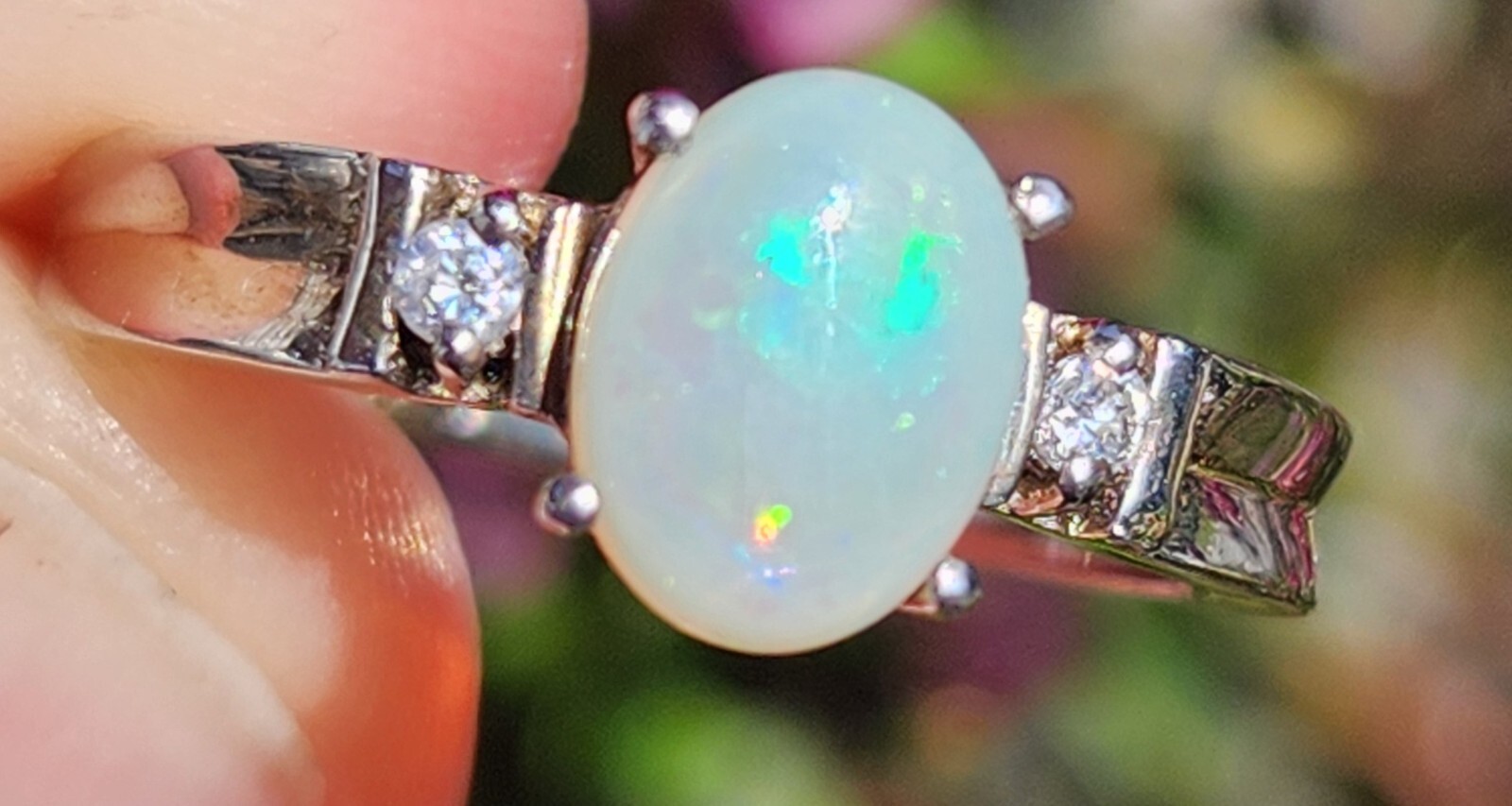Opal Ring Silver .925 band prong setting approx size 8 / 56-58mm