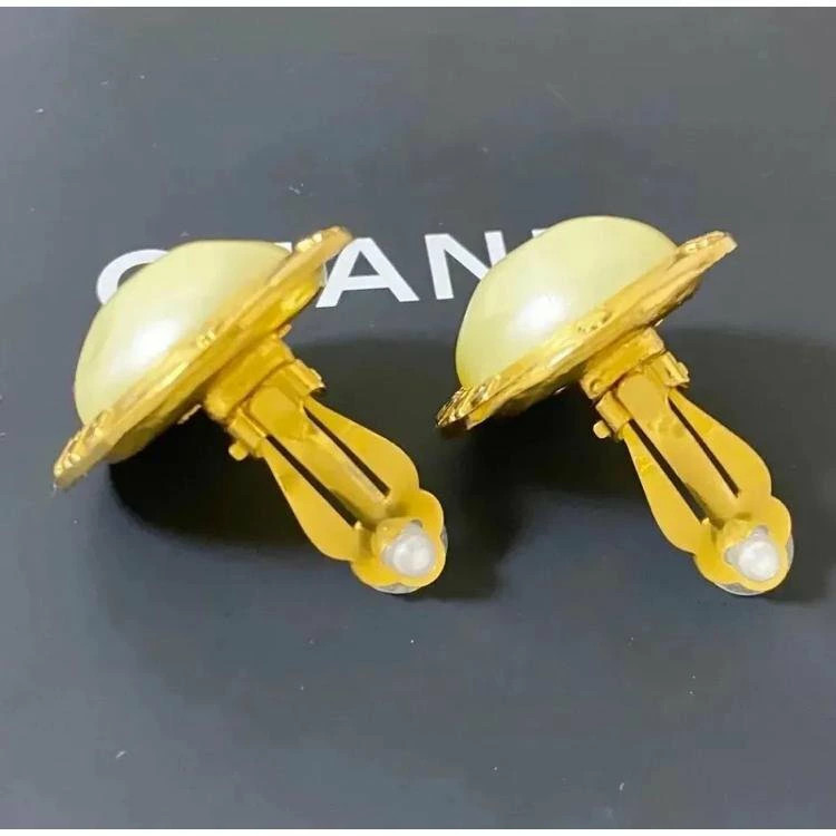 CHANEL Earrings Pearl Star Gold PARIS Round 3.1cm Ladies’ Accessories