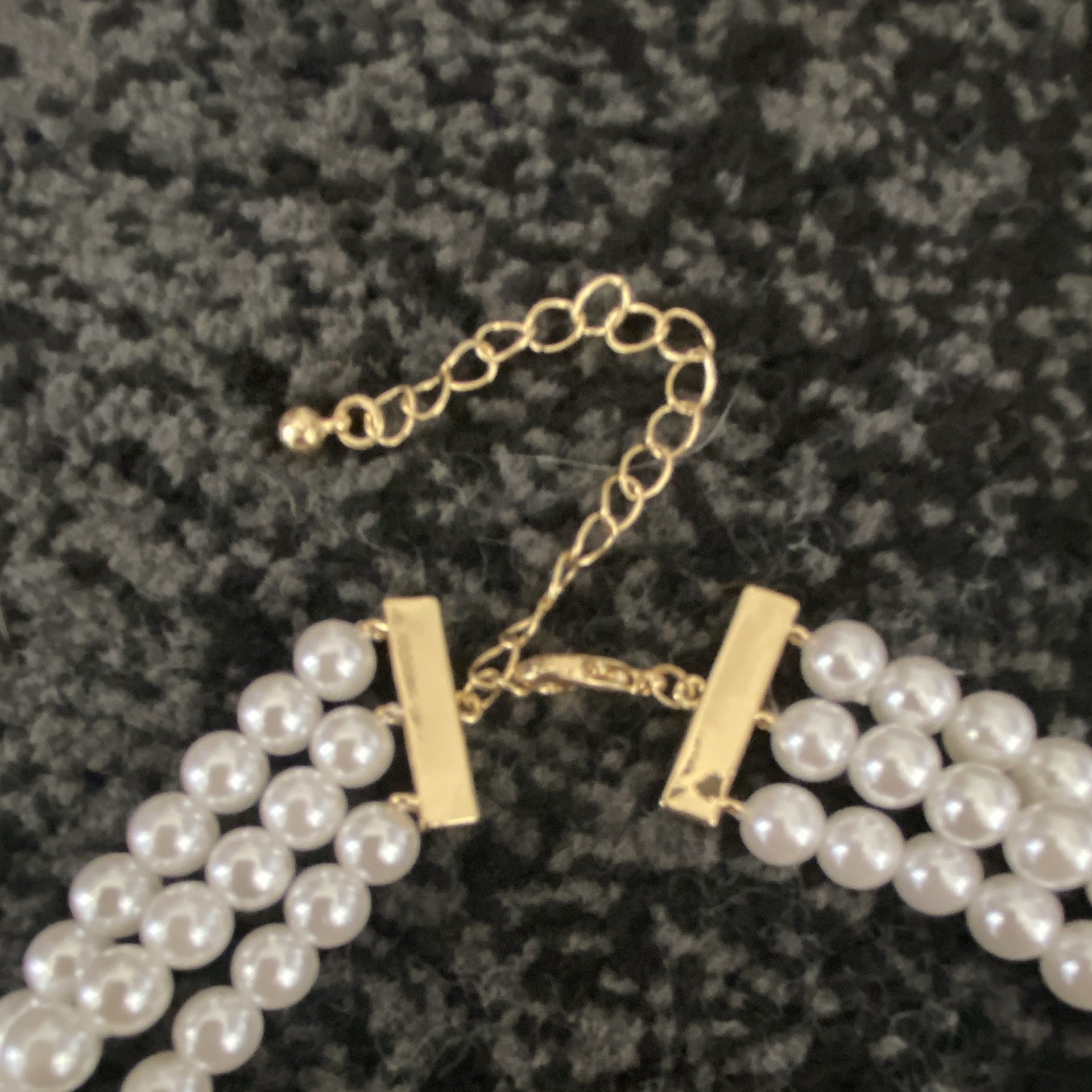 Multi-Strand White Faux Pearl Beaded Necklace Gold Tone Bow Cable Chain Lobster