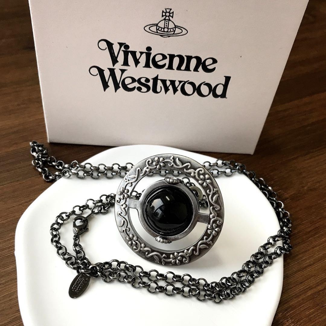 Vivienne Westwood Small Orb Necklace Flower Black Gunmetal 4.5 In Box/Drawstring