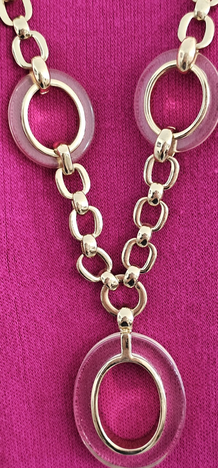 WHBM Women necklace gold tone plastic crystal NWOT in excellent condition