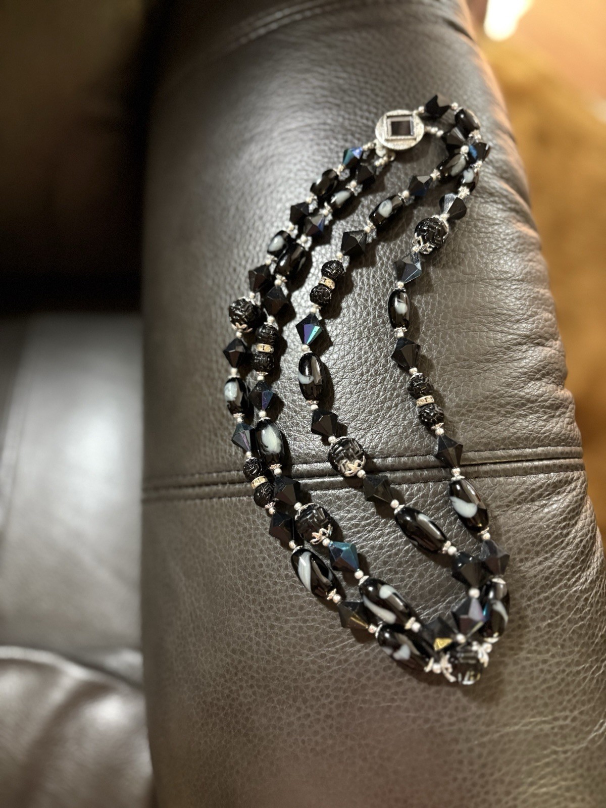 womens necklaces costume jewelry.Black, &Gray Silver & Black Clasp. 4 Shape Ston