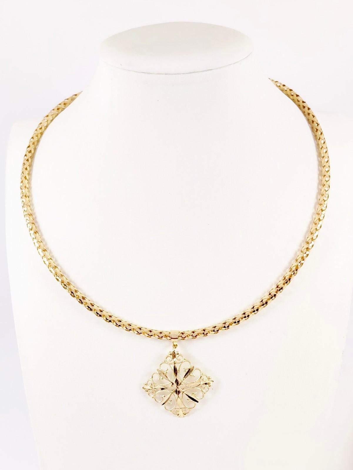 14K Yellow Gold Diamond Cut Filigree Lozenge Woven Mesh Pendant Necklace 6.3g