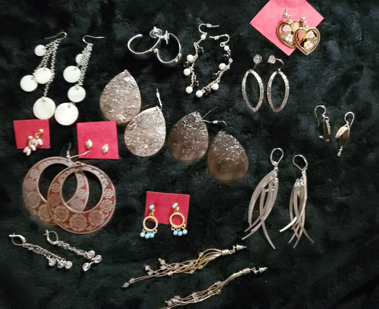 Earrings Lot Of 15 Pairs Pierced Mixed Styles Estate. (E2)