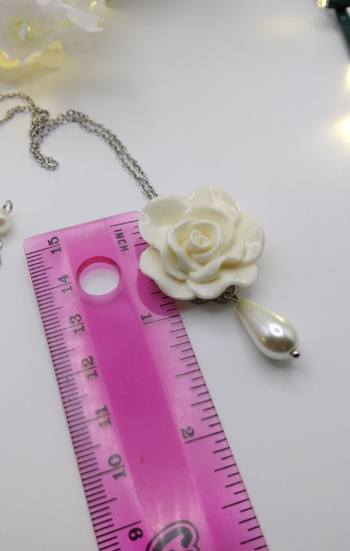Cream Rose necklace 17″ Silver NF SS Mothers Handmade Dainty Birthday Gift New