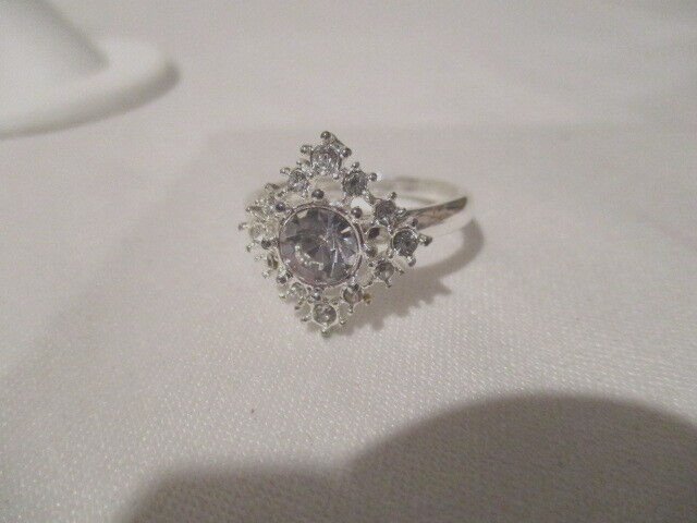 AVON Snowy Shimmer Collection Glass Stone Surrounded /Rhinestones Silvertone 10
