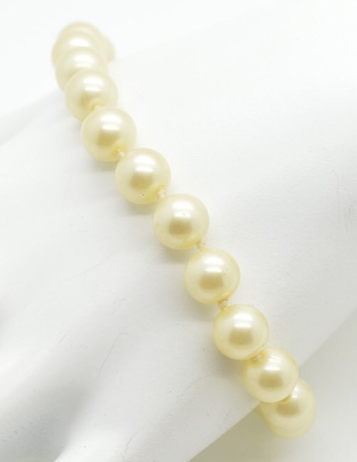 Signed Carolee Lux Sterling Silver Clasp Glass Pearl Bracelet Signed 6.5 Inches