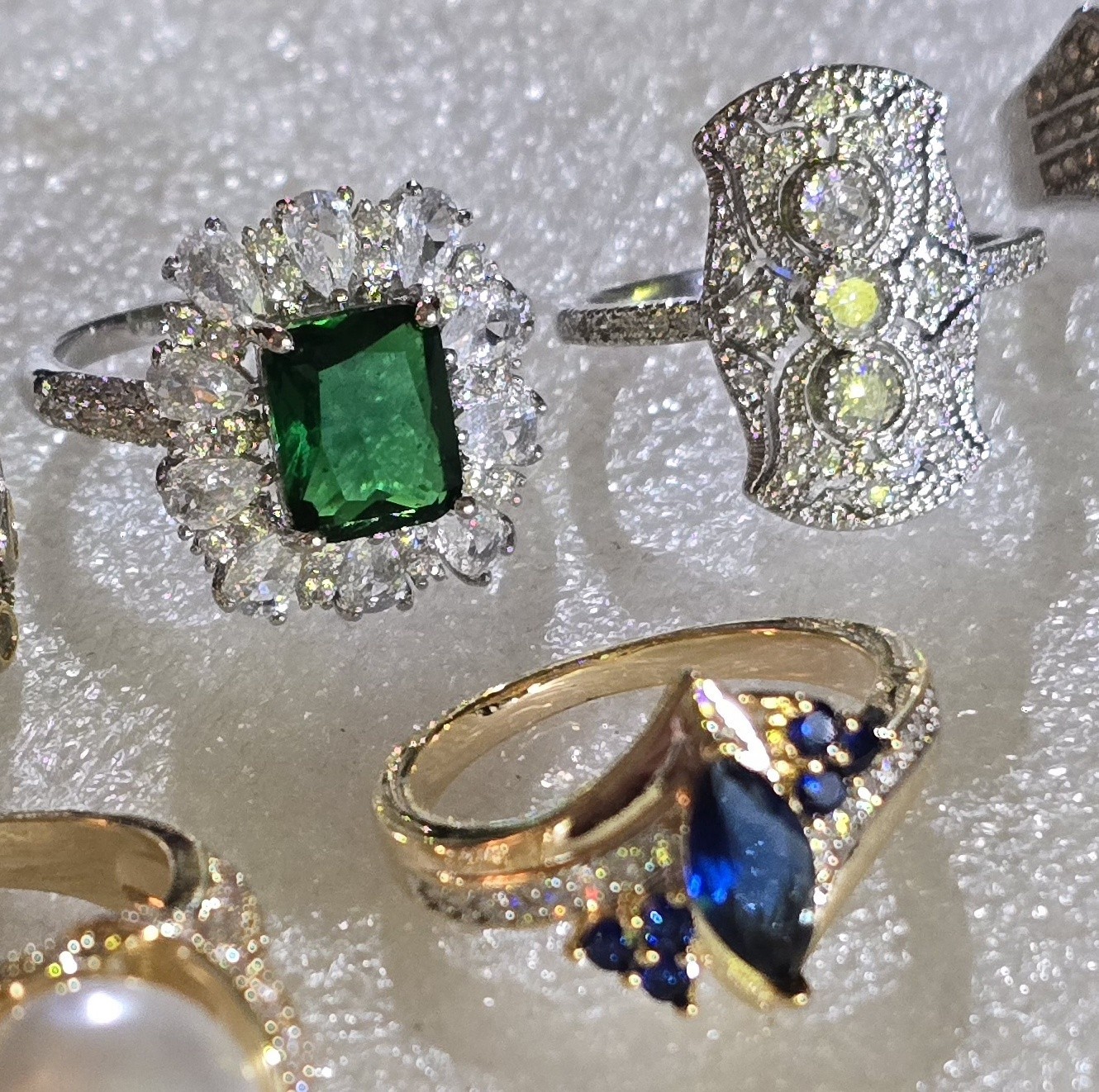 Blingy RHINESTONES Metal Cocktail Fancy Rings Lot Sizes 6-10.5