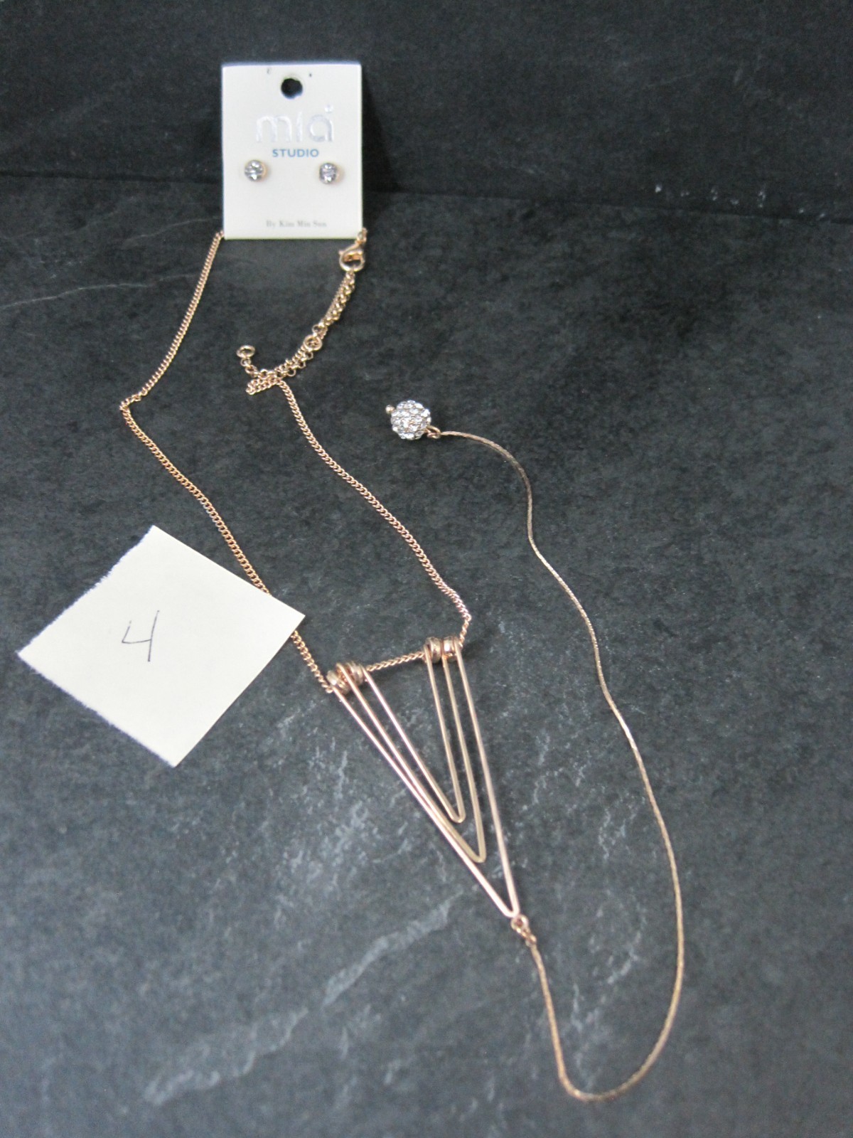 Lot of 388 Boutique Fashion Jewelry NEW $4268 Retail