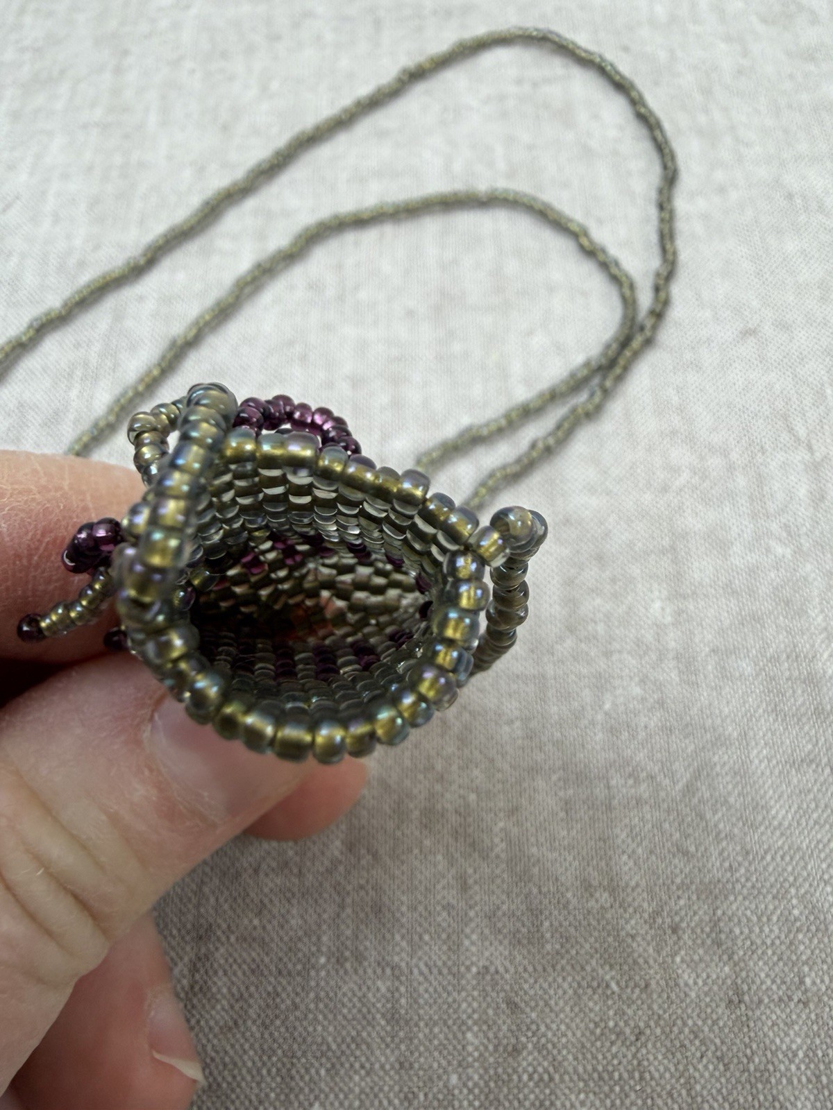 Vtg Iridescent Seed Bead Necklace w/Medicine Pouch Flower Embellished Ren Faire