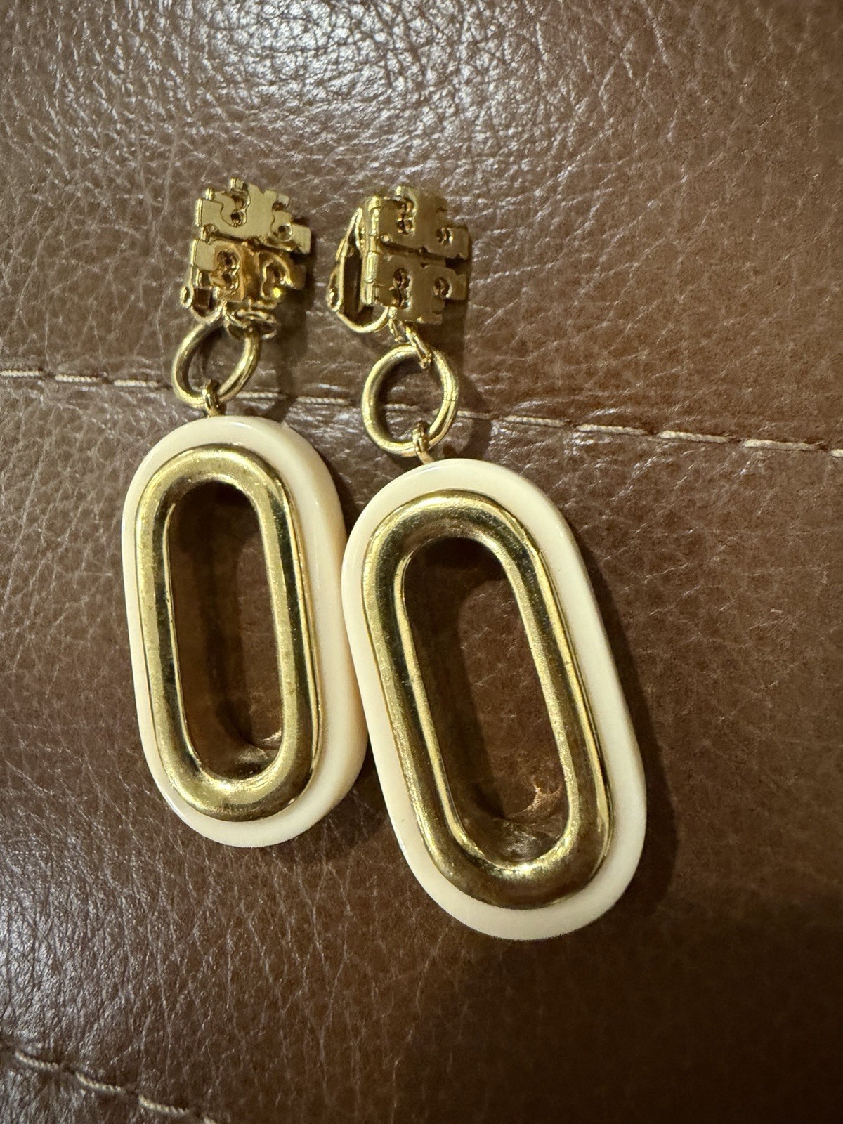 Retired Tory Burch Double T Clip-On Drop Earrings Gold Tone Ivory Enamel Resin