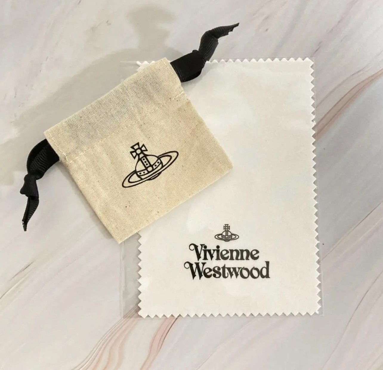 Vivienne Westwood Ring M Size 6.5-7.5 ARTEMIS Armor Gold Black w/Pouch NO BOX