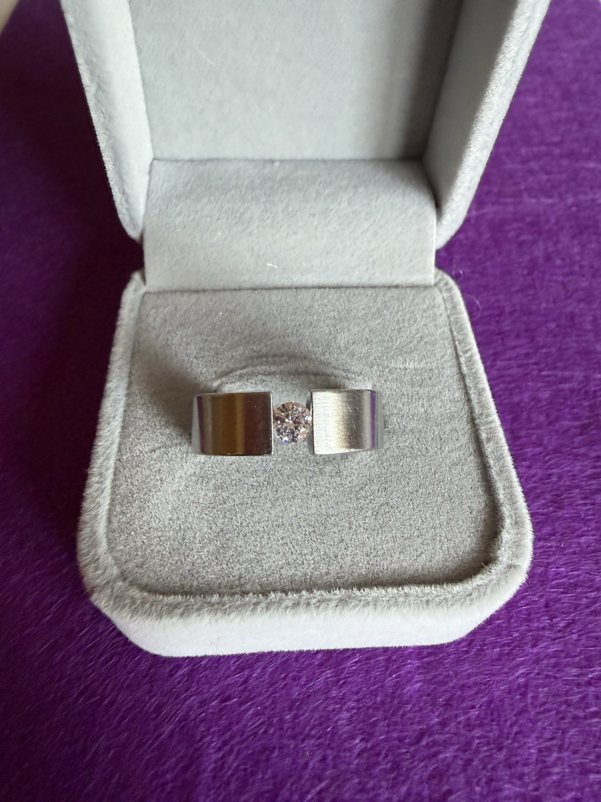 CONTEMPORARY Tension Set .25 CZ RING SIZE 6