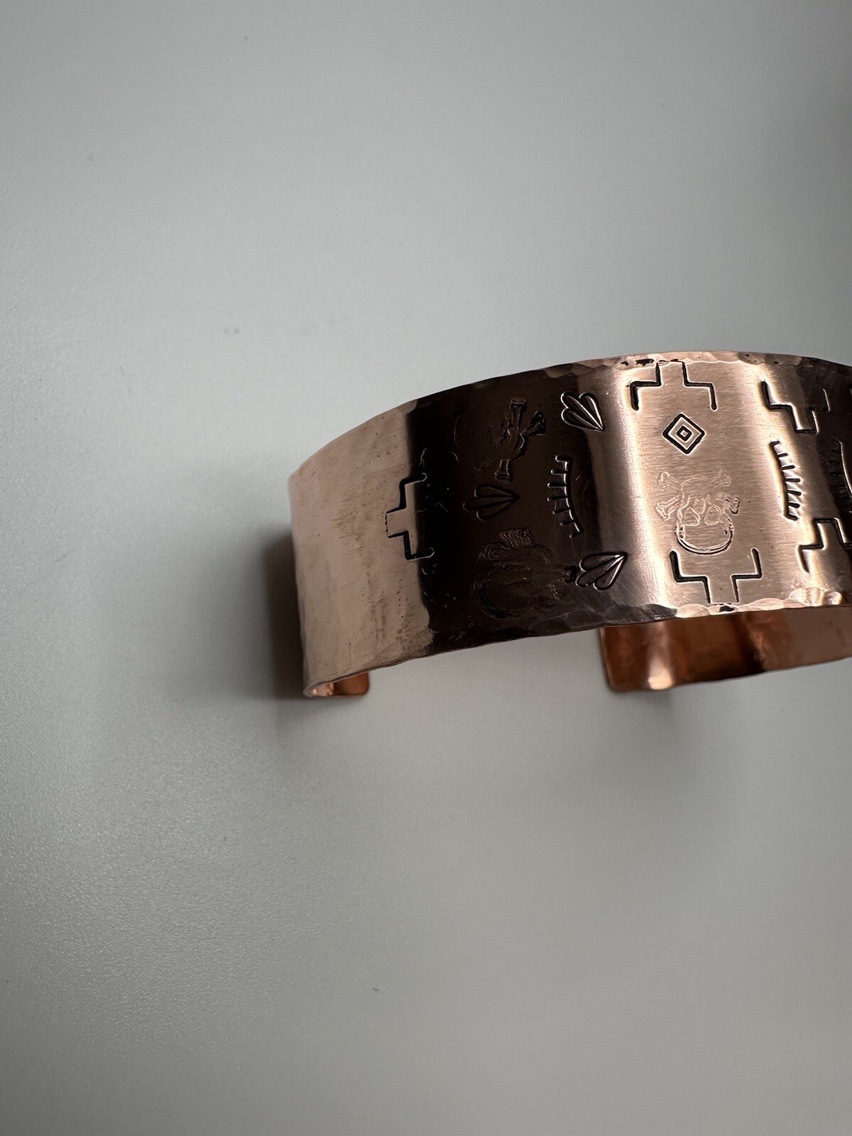 New Solid Copper Skull Hammered Southwestern Style Cuff Signed 2 5/8” X 2cm