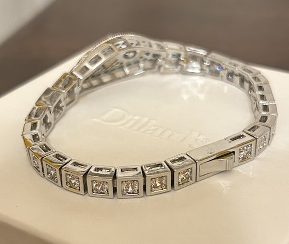 Silver Tone Emerald Green CZ And Diamond CZ Art Deco Inspired Bracelet NWT