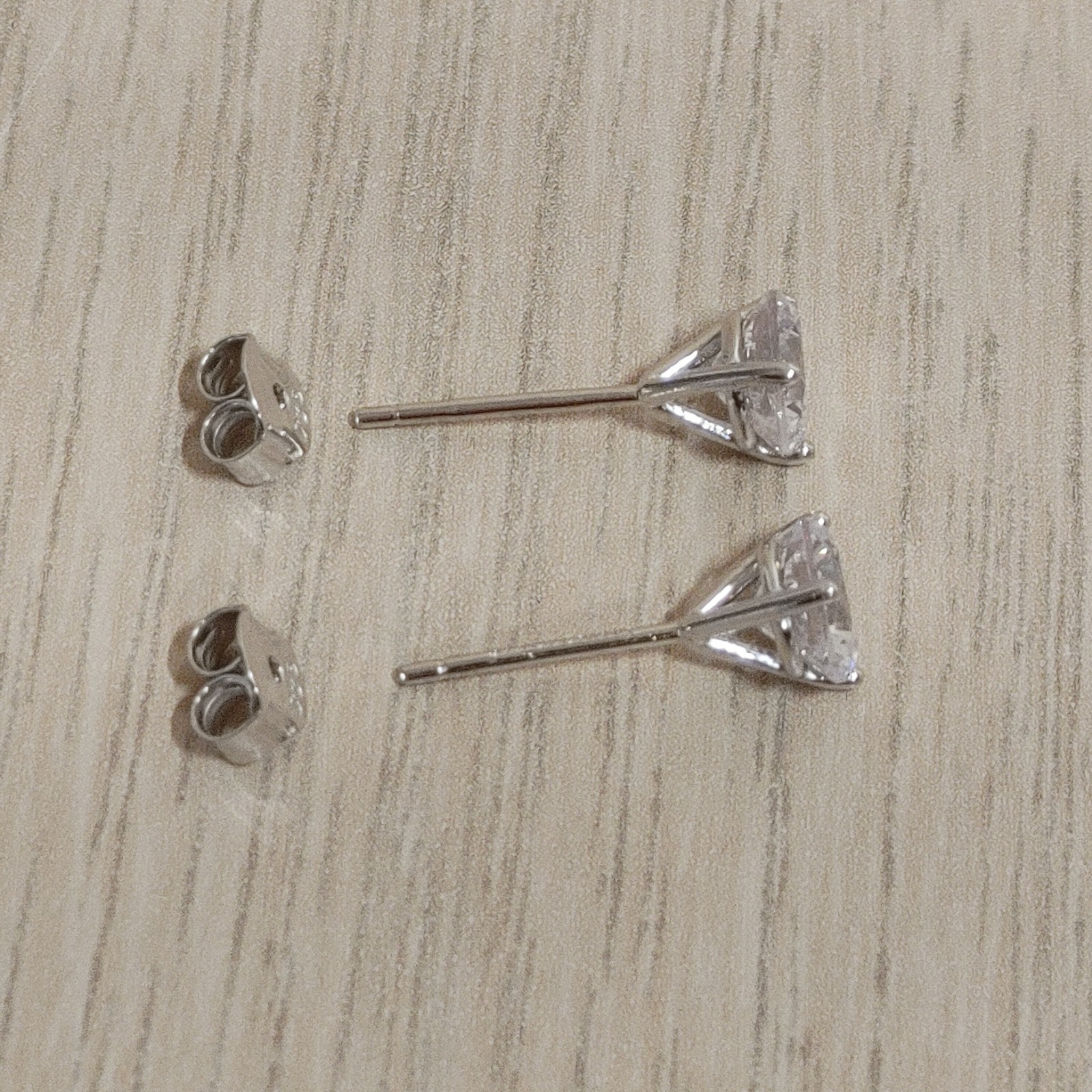Sterling Silver Cubic Zerconia Stud Earrings Clear Round 925 NWOT