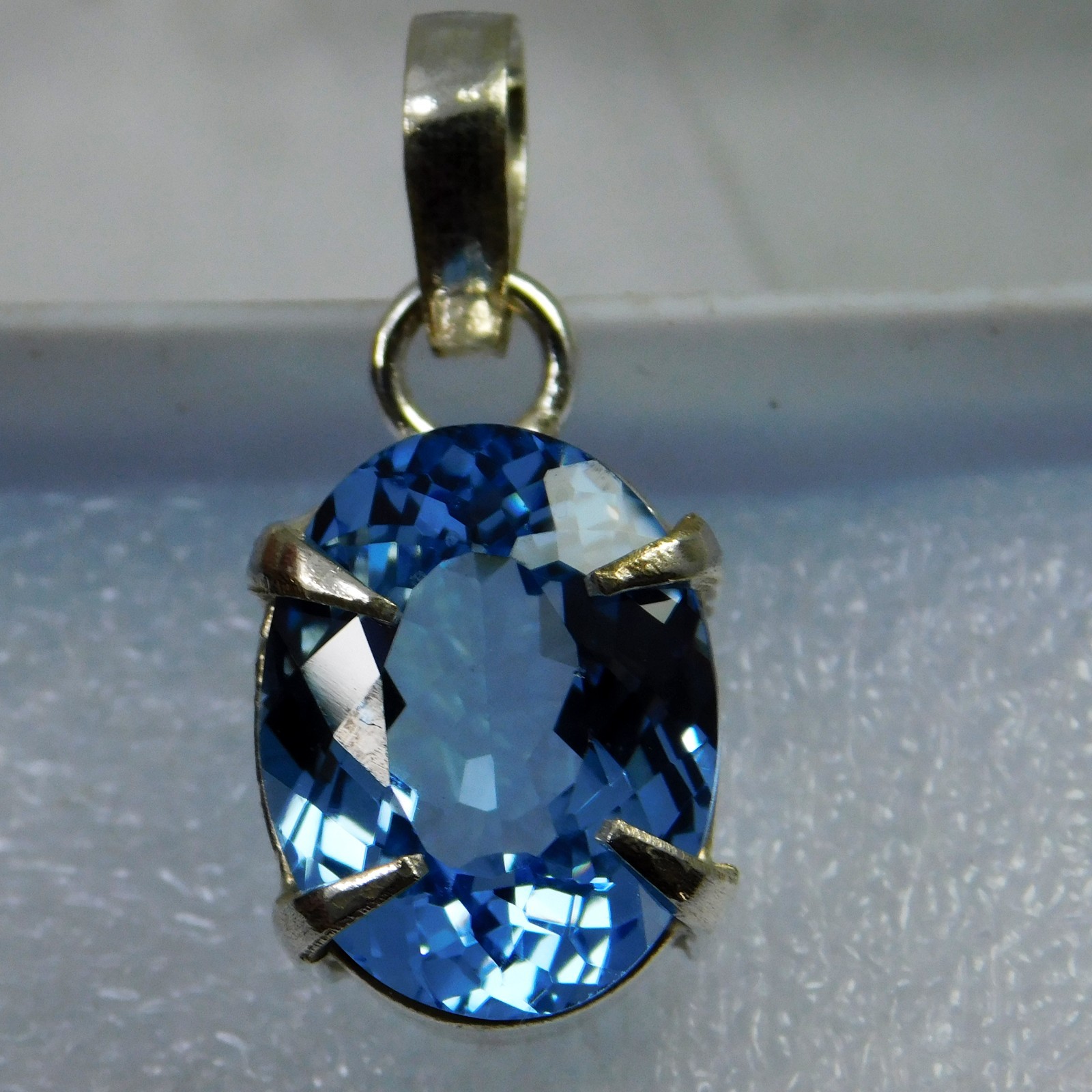 Natural 32.50 CT Certified Blue Sapphire Loose Gemstone Pendant 925 Solid Silver
