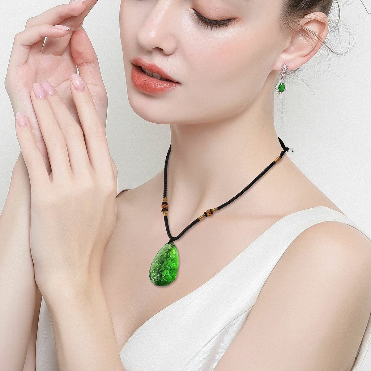 Natural Green Crystal Pendant Gem Moldavite Meteorite Impact Glass Necklace NEW