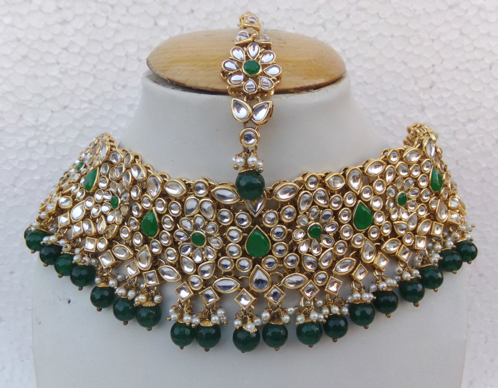 Women’s Kundan Necklace Set with Earrings & Maang Tikka Bridal Wedding Jewellry