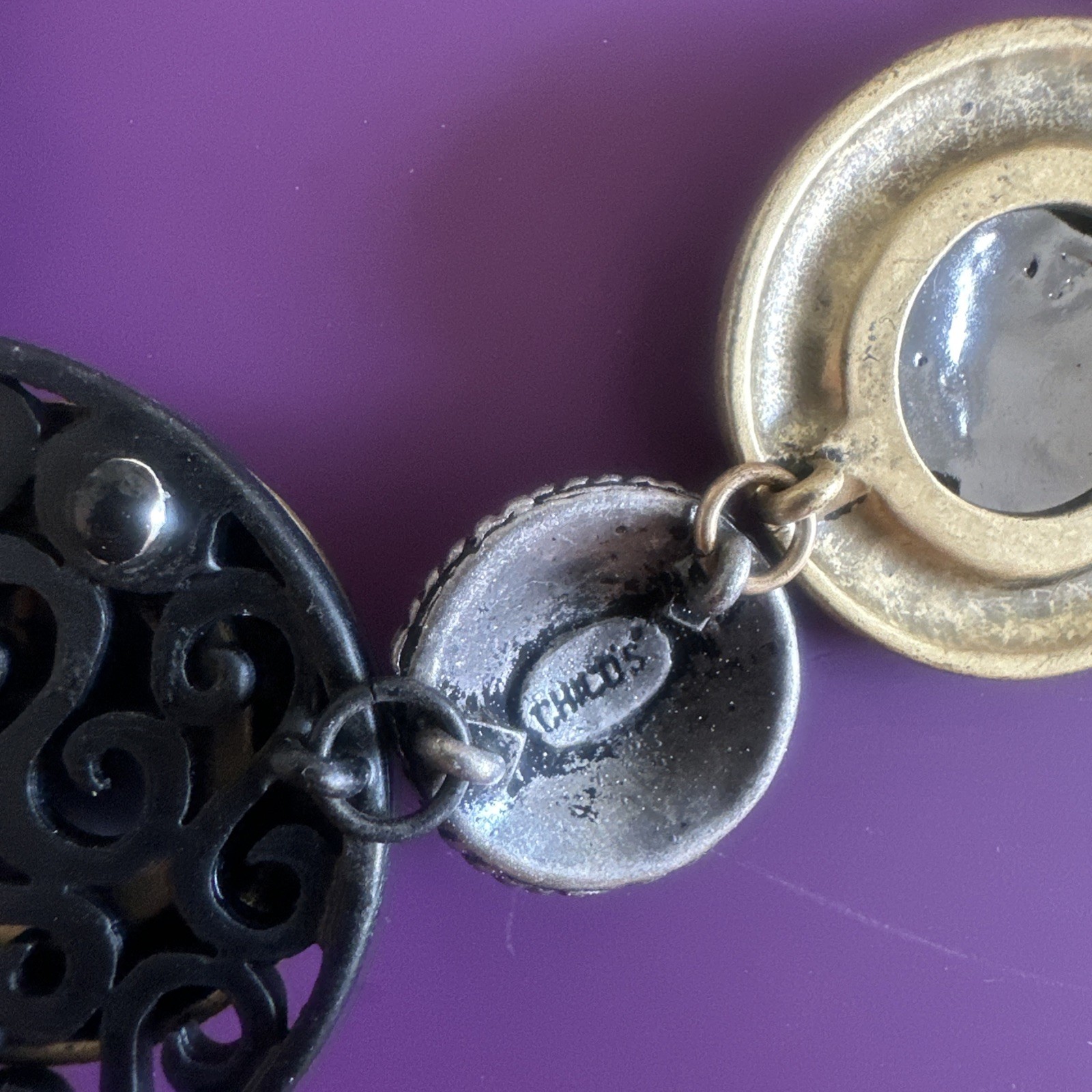 CHICOS BLACK & GOLD TONE NECKLACE W/ ETCHED BEADS PATTERNED MEDALLION FREE SHIP